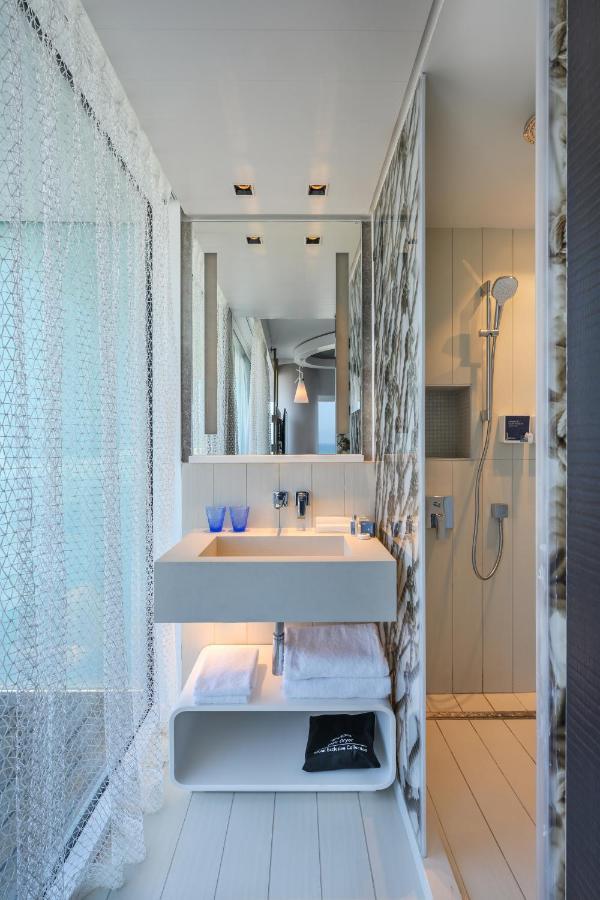 Port Tower By Isrotel Design Tel Aviv Bagian luar foto