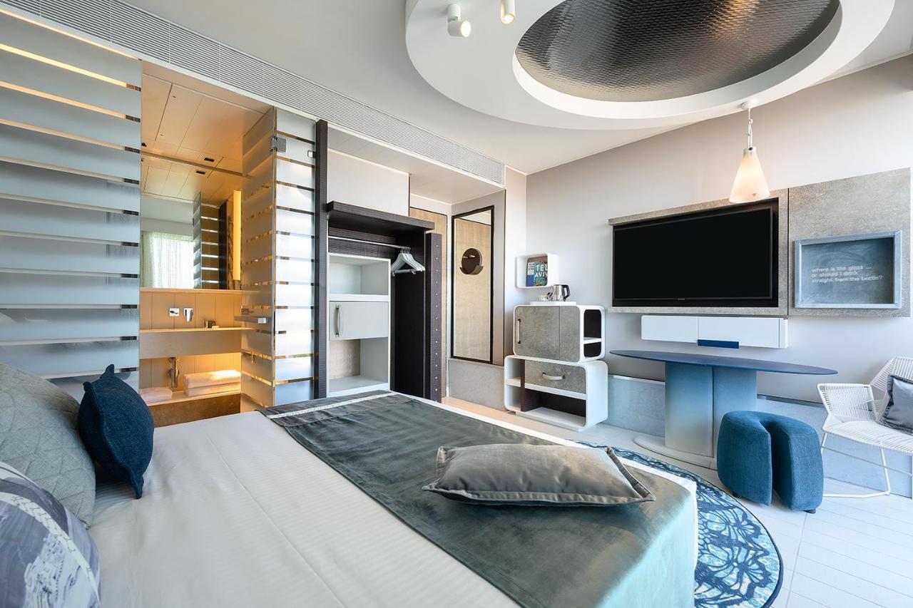 Port Tower By Isrotel Design Tel Aviv Bagian luar foto